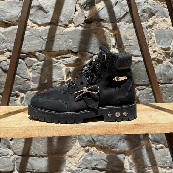 Louis Vuitton 2019 Black Nubuck Monogram Eclipse Chain Hiking Boots - Picture 4 of 12